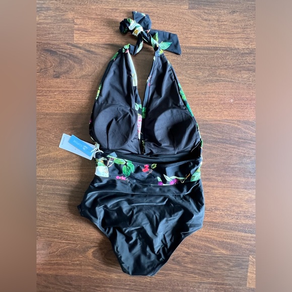 NWT Cupshe Black Floral VNeck Halter One Piece Swimsuit Size M - Picture 3 of 4
